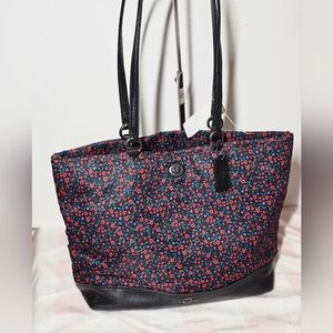 EUC Coach floral  Shoulder bag
